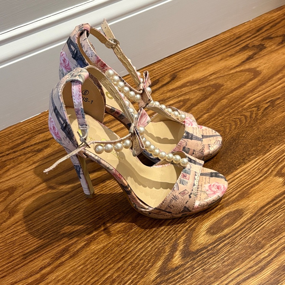 Paris theme Pearl-Embellished Heels